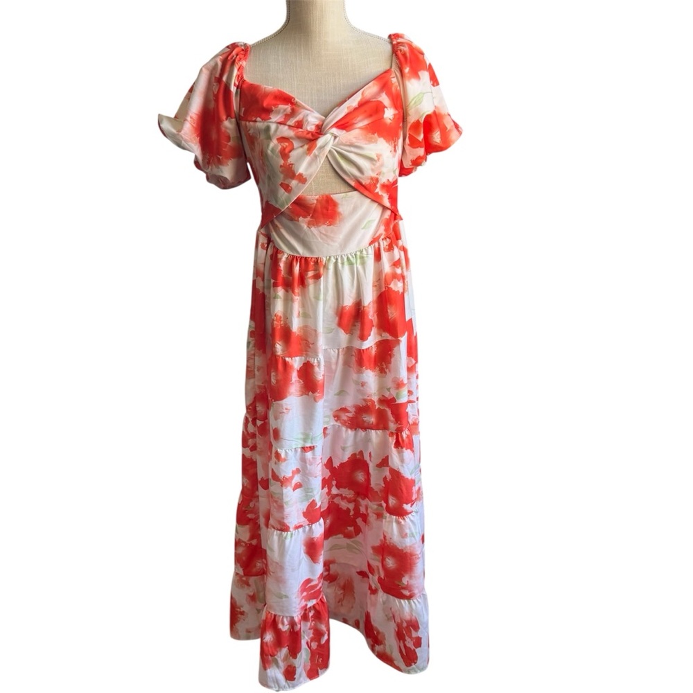 Floral Orange and White Women's Maxi Dress Size Medium